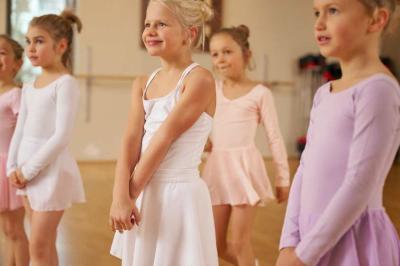 CAMP DANCE - SPORTS GAMES | 6 - 8 YEARS